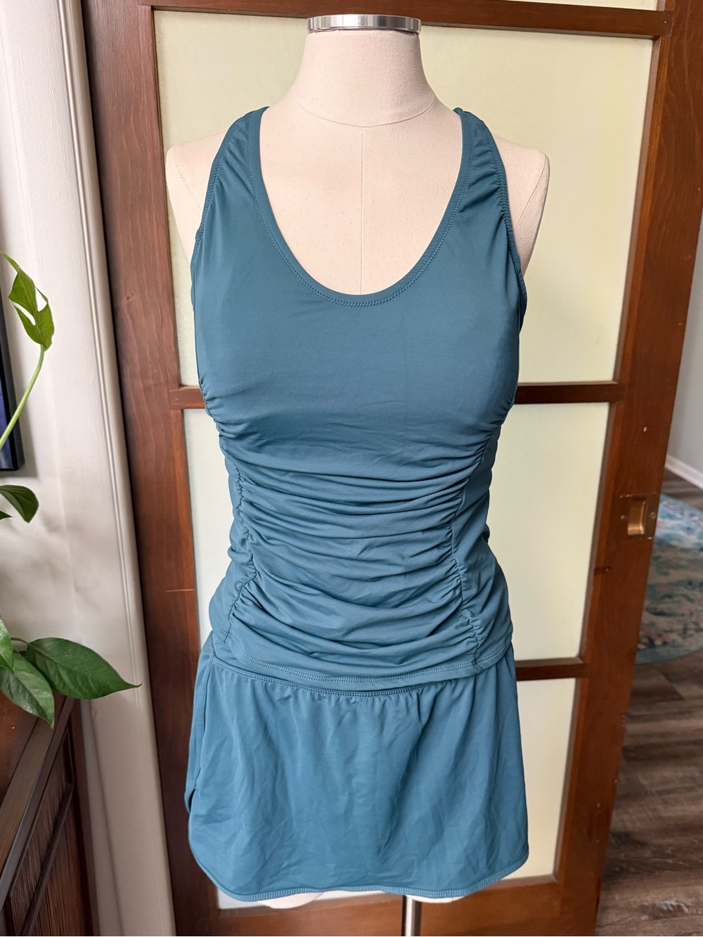 Garnet Hill Teal tankini swim top and skirt Sz 8